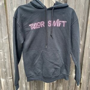 Taylor Swift 1989 World Tour Hoodie Size Small